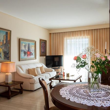 Hector'S Flisvos Apartment Atina Dış mekan fotoğraf